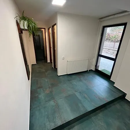Apartment Mikulovska Se Sklepem