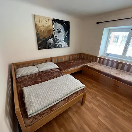 Apartment Mikulovska Se Sklepem *