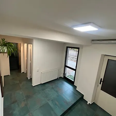 Apartment Mikulovska Se Sklepem *