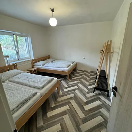 Apartment Mikulovska Se Sklepem